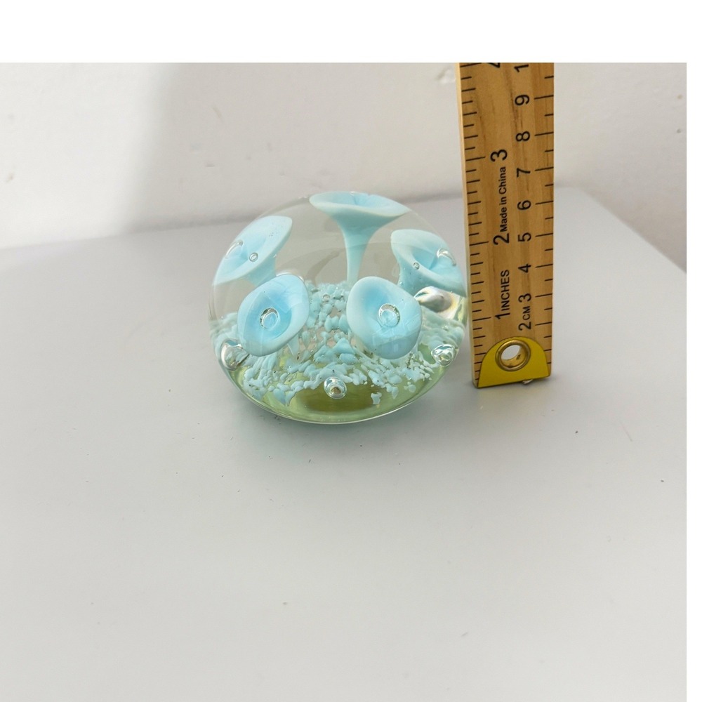Jim Davis Glass Paperweight  Blue 1981 Floral Art Glass Controlled Bubble